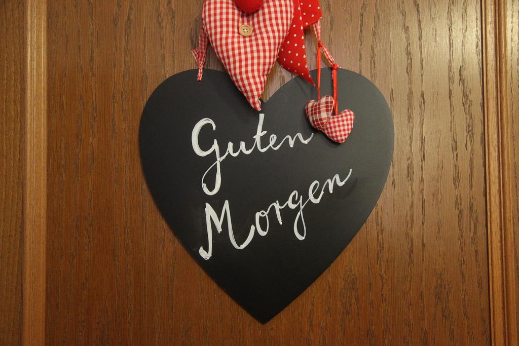 Haus Jutta Hotel Goessweinstein Eksteriør billede