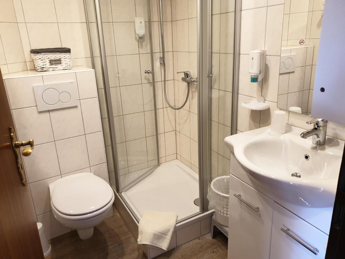 Haus Jutta Hotel Goessweinstein Eksteriør billede